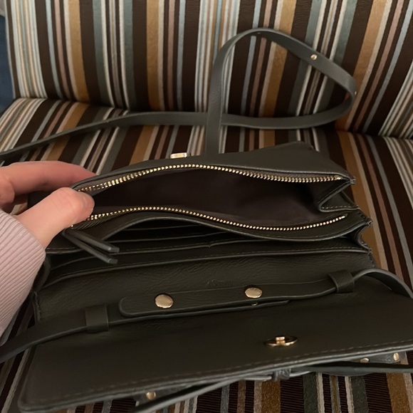 - New without tag crossbody wallet purse - Picture 7 of 13